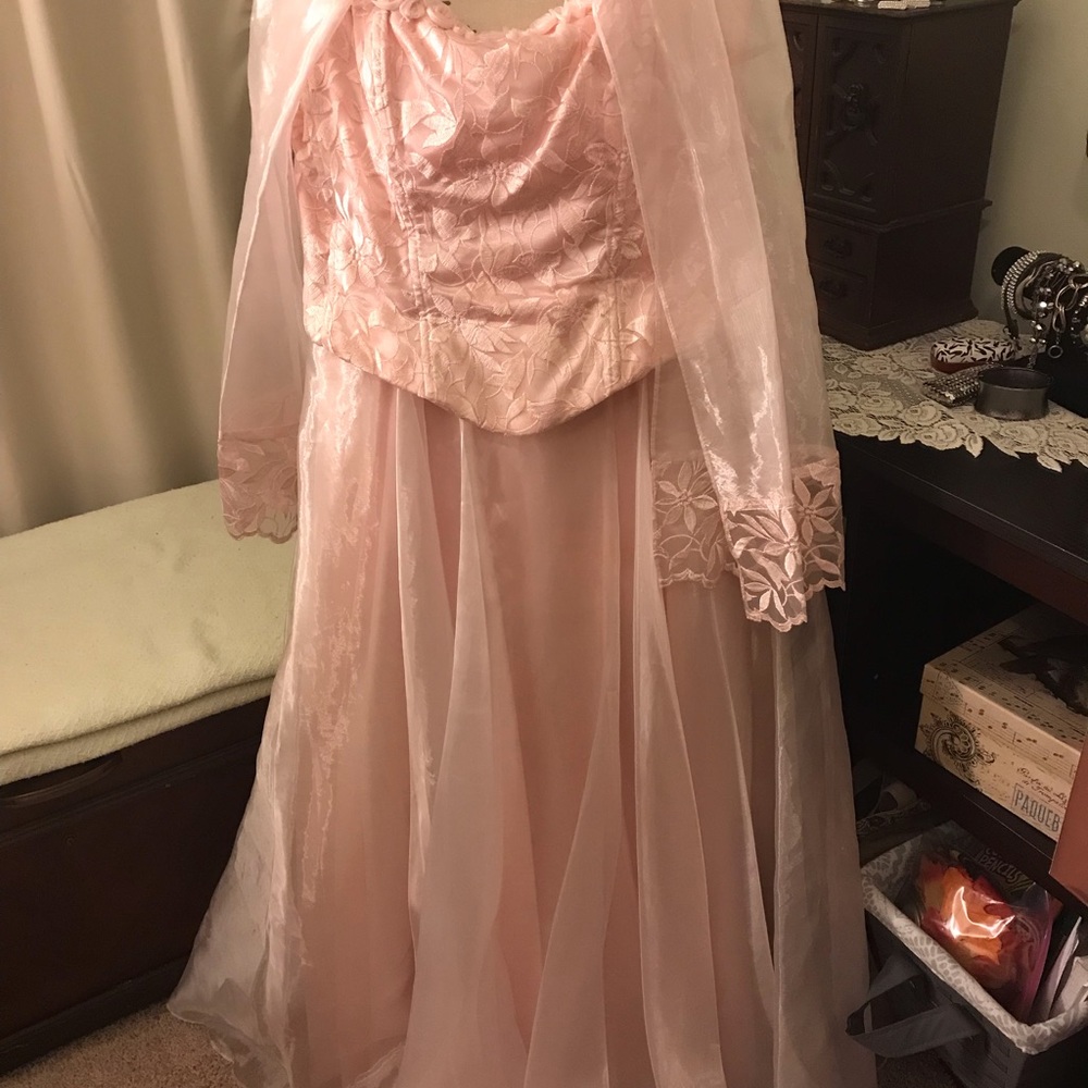 Floorlength prom dress - Picture 2 of 6